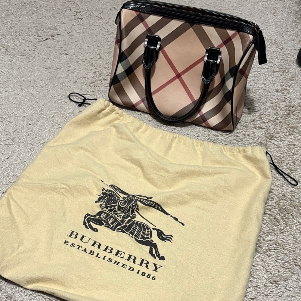 Burberry Tan and Black Checkered Satchel - Picture 8 of 8